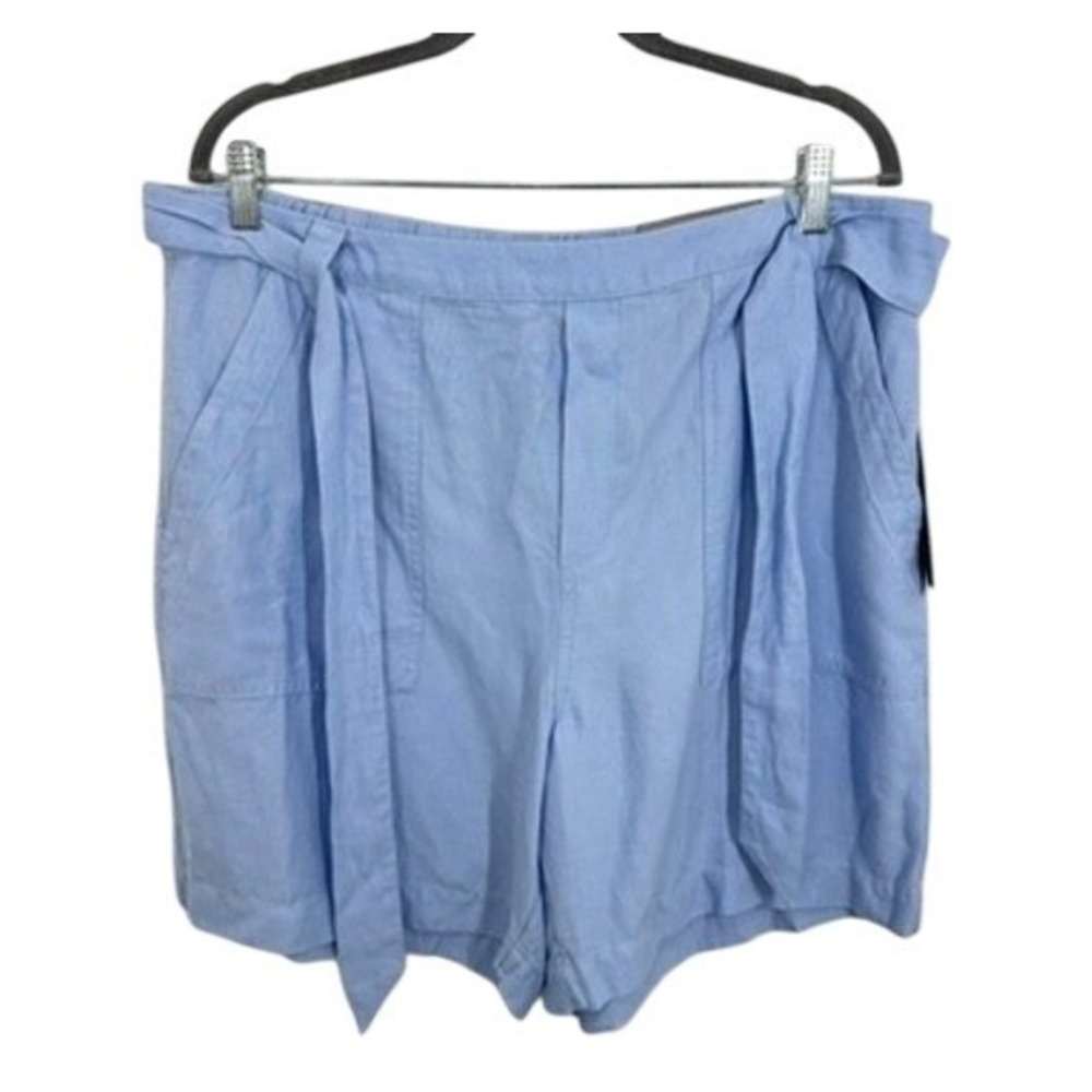 Soft Surroundings Light Blue Chambray Pull On Shorts Size L NWT Tie Waist Summer